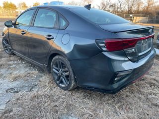 2021 Kia Forte GT-Line - Exterior Rear Left Corner Image